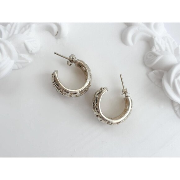 Filigree Style Sterling Silver Chunky Vintage Victorian Little Hoop Earrings - Picture 4 of 10